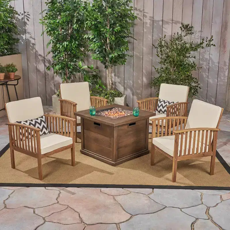 Christopher Knight Home Carolina Ensemble 5 pièces d'extérieur en bois d'acacia avec fauteuils de club et foyer, avec coussins
