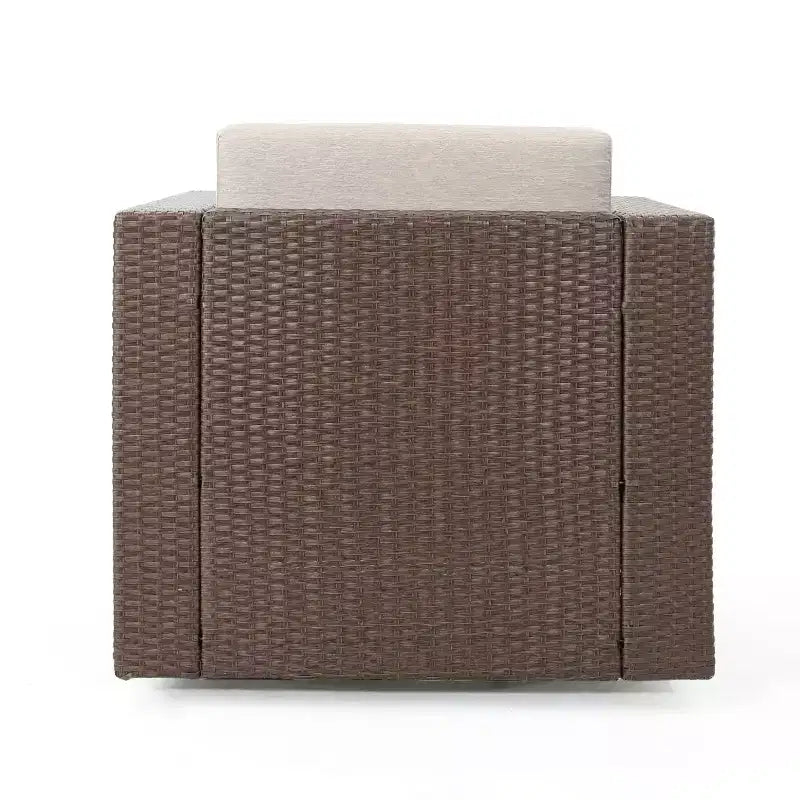 Christopher Knight Home Eli Ensemble de 5 pièces comprenant un fauteuil club pivotant et un foyer extérieur en osier avec coussins