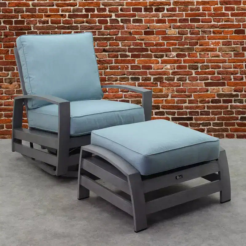 Courtyard Casual Cabo Ensemble 2 pièces Fauteuil pivotant planeur et pouf en aluminium avec coussins Sunbrella