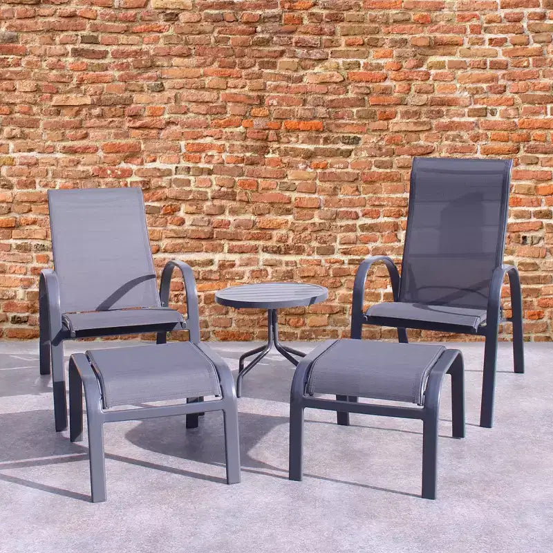 Ensemble de chaises longues de jardin 5 pièces Courtyard Casual Santa Fe avec ottomans Comprend deux chaises longues inclinables et deux ottomans et une table d'appoint