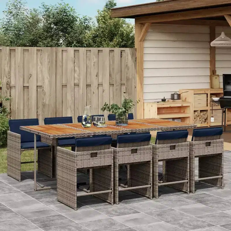 vidaXL Salon de jardin, 8 places, gris et marron avec coussins bleu marine