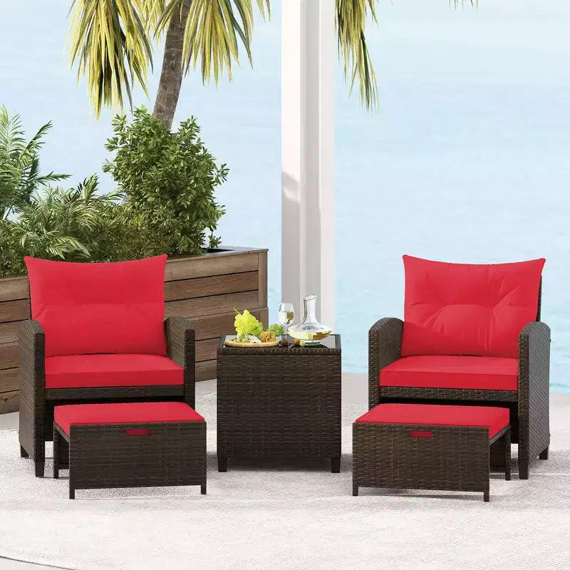 Costway Ensemble de Meubles de Patio en Rotin 5 Pièces avec 2 Ottomans et Table Basse en Verre Trempé Noir/Blanc Cassé/Bleu Marine/Rouge/Gris